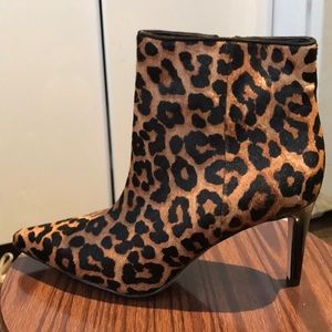 Sam Edelman cheetah print  pointed toe bootie